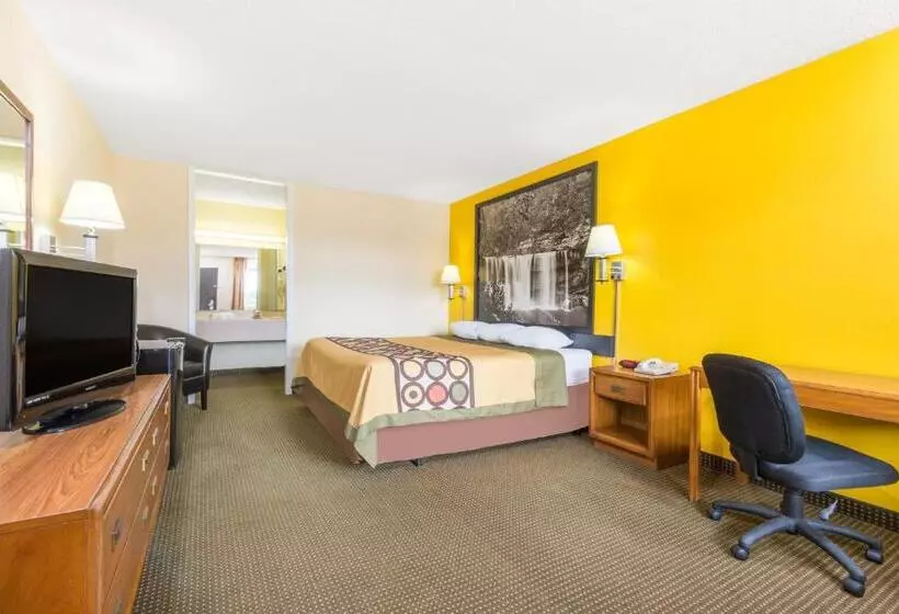 Standard-huone King-vuode, Super 8 By Wyndham Williamsburg