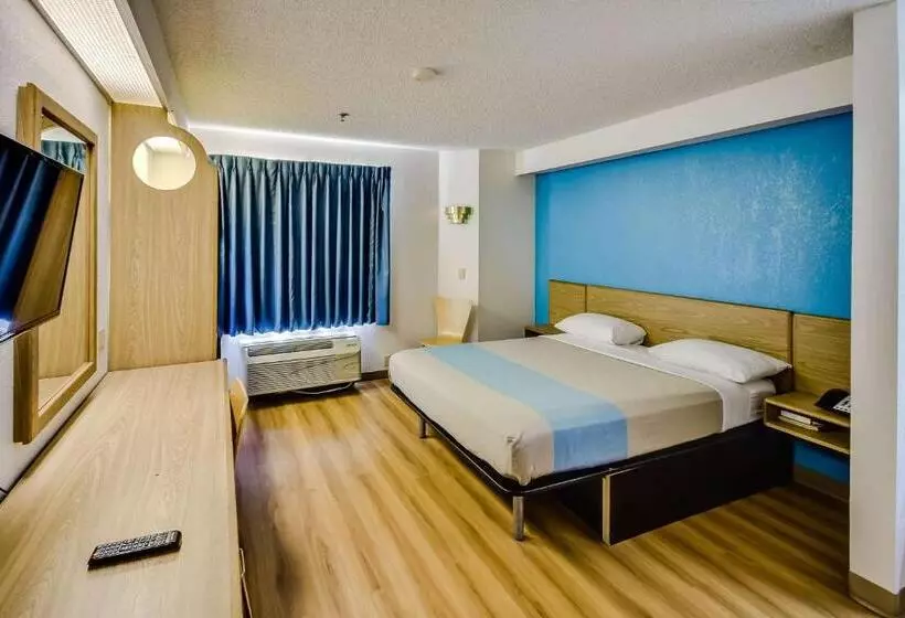 キングサイズベッドのスタンダードルーム, Motel 6katy, Tx  Houston