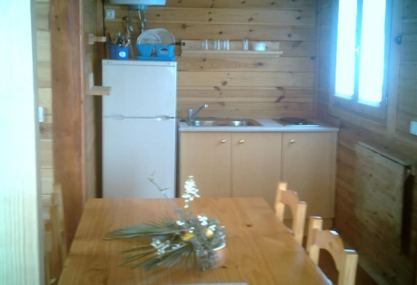 בונגלו סטנדרט 2 חדרי שינה, Cabañas Y Bungalows La Falaguera