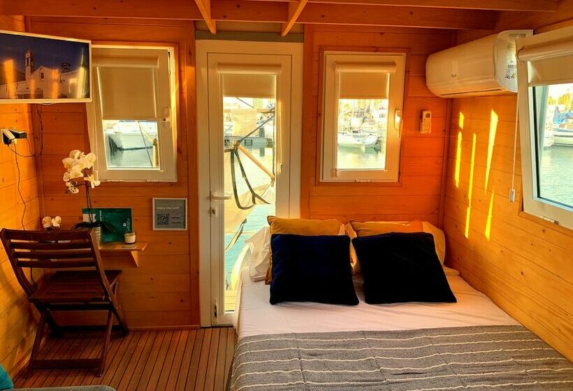 خانه 1 خوابه, Boat Haus Mediterranean Experience Alcaidesa  La Linea