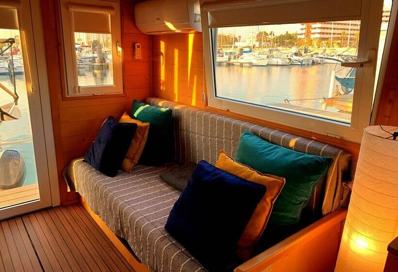 Casa 1 Quarto, Boat Haus Mediterranean Experience Alcaidesa  La Linea