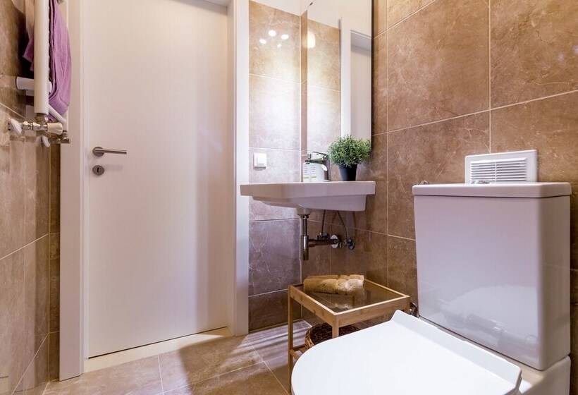 غرفة كومفورت ثلاثية, B&b Downtown Zagreb