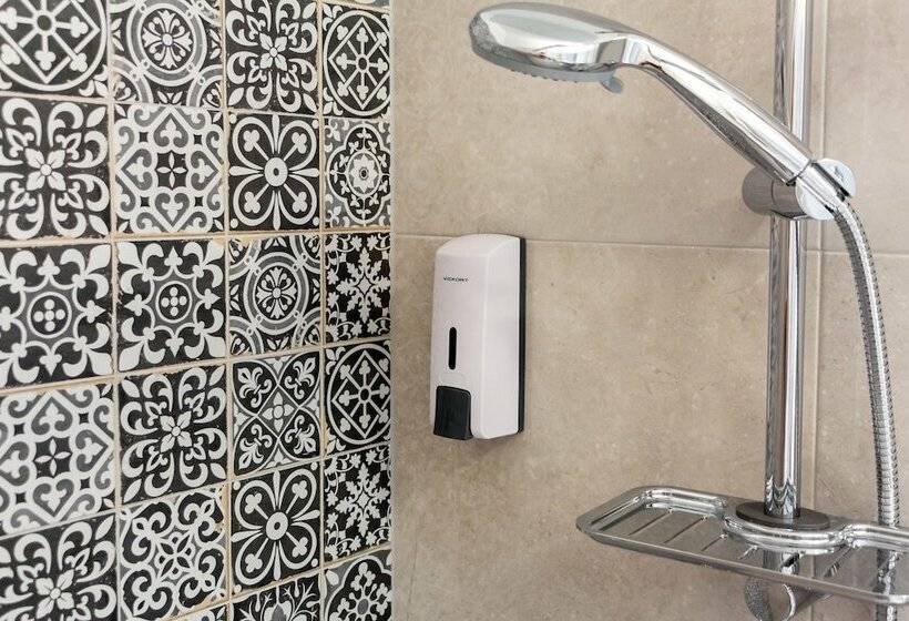 غرفة كومفورت ثلاثية, B&b Downtown Zagreb