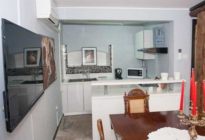 חדר סטודיו סטנדרד, Houses Of Motovun