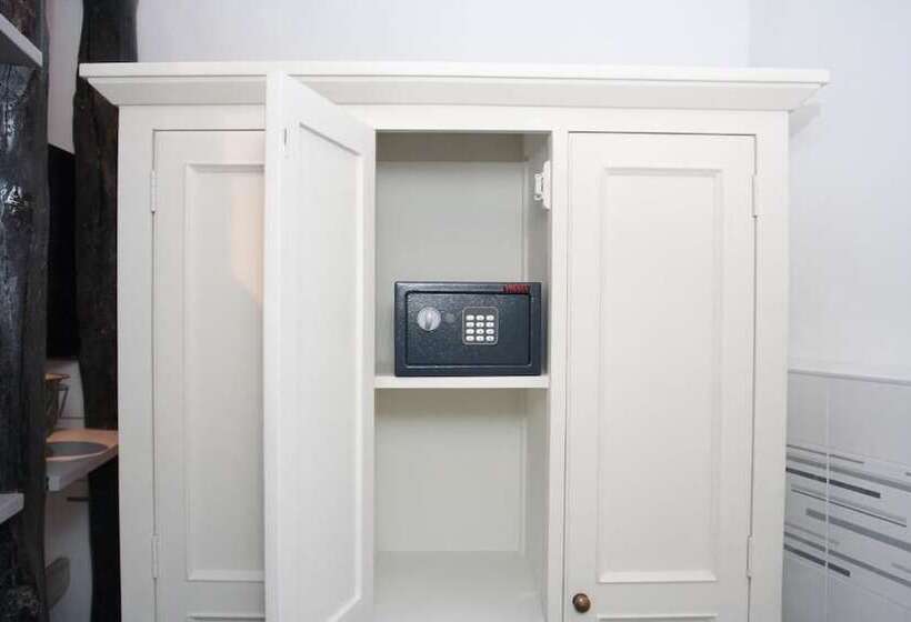 חדר קומפורט, Houses Of Motovun