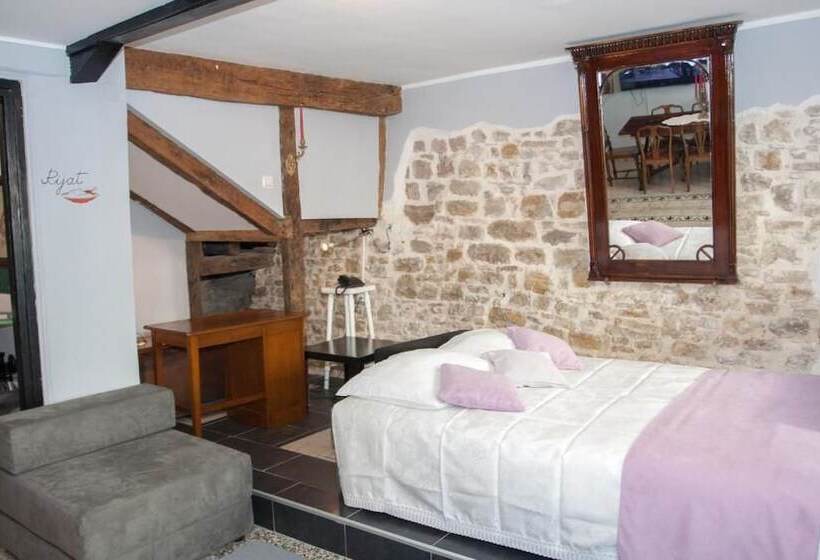 חדר סטודיו סטנדרד, Houses Of Motovun