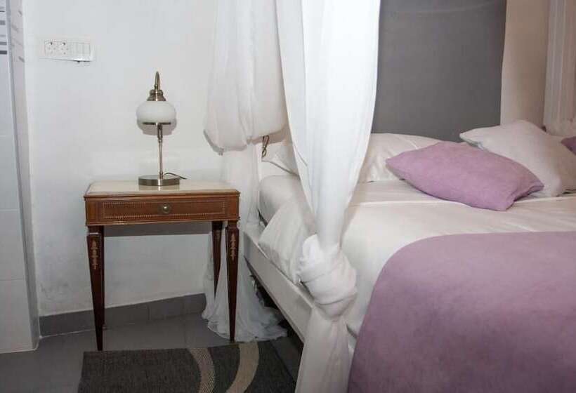 חדר קומפורט, Houses Of Motovun