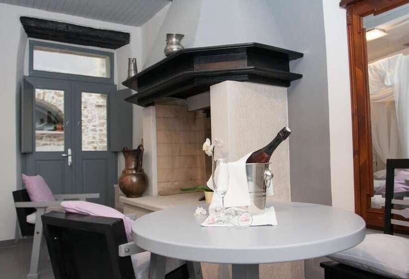 חדר קומפורט, Houses Of Motovun