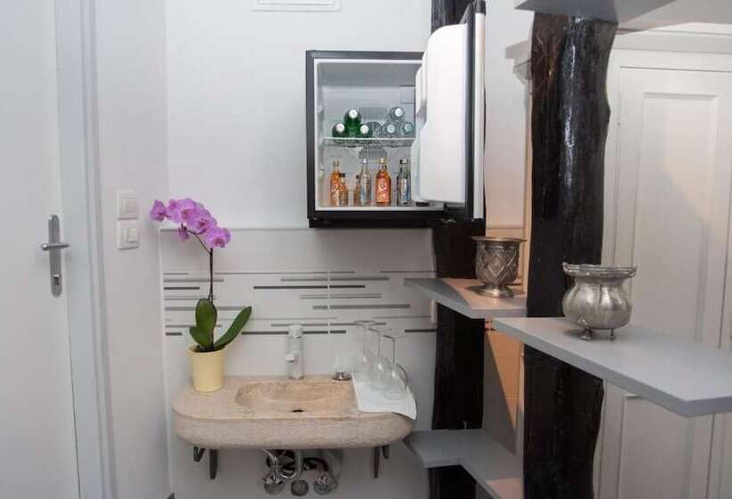 חדר קומפורט, Houses Of Motovun