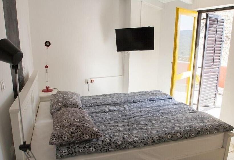 חדר סטנדרט, Houses Of Motovun