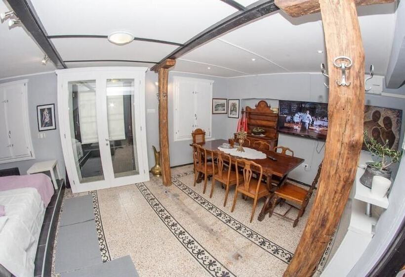 חדר סטודיו סטנדרד, Houses Of Motovun