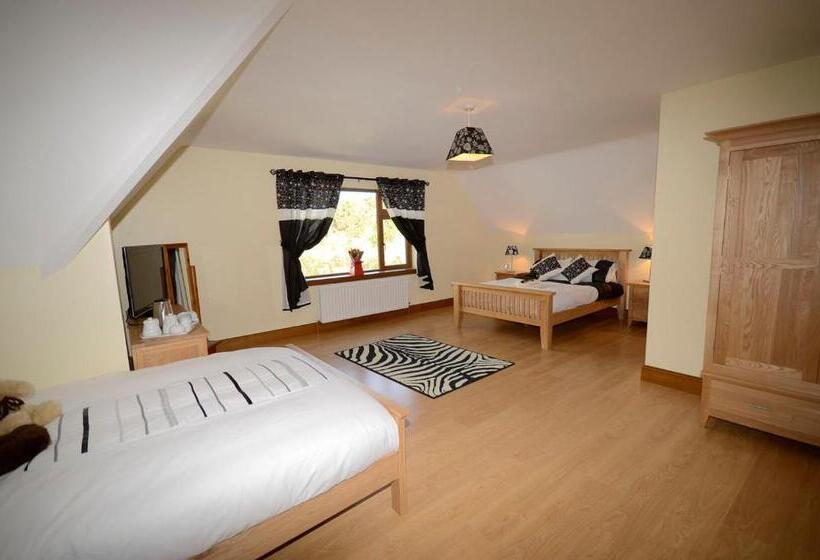 家庭套房, Templeview Lodge