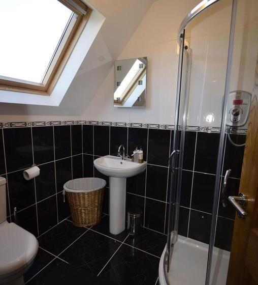 家庭套房, Templeview Lodge