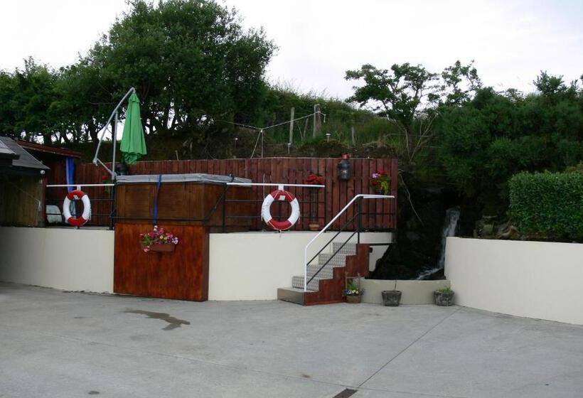 家庭套房, Templeview Lodge