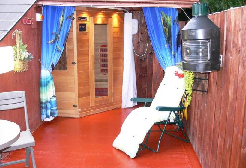 家庭套房, Templeview Lodge