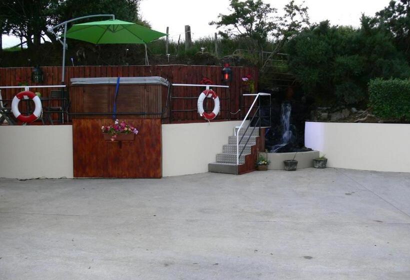 家庭套房, Templeview Lodge