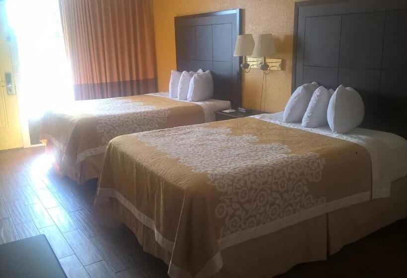 غرفة قياسية لذوى الاحتياجات الخاصة, Days Inn & Suites By Wyndham Port Richey