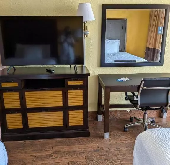 デラックスルーム, Days Inn & Suites By Wyndham Port Richey