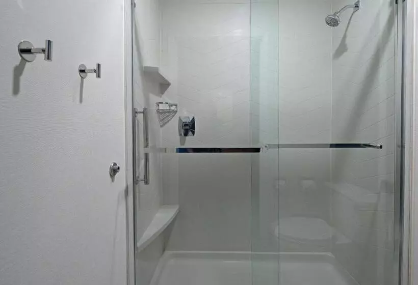 Suite Queen Bed, Fairfield By Marriott Inn & Suites Seattle Seatac Airport