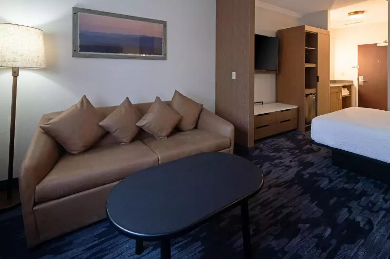 Suite Queen Bed, Fairfield By Marriott Inn & Suites Seattle Seatac Airport