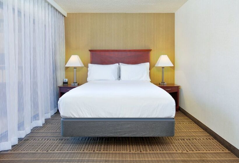 סוויטת 2 חדרי שינה, Holiday Inn & Suites Santa Maria, An Ihg