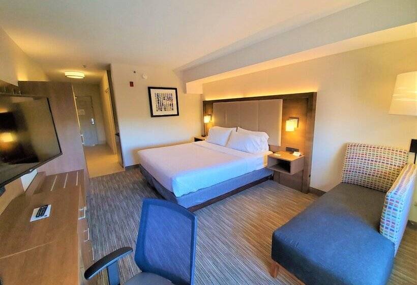 Номер Стандарт, Holiday Inn Express Hotel & Suites Seattle North   Lynnwood, An Ihg