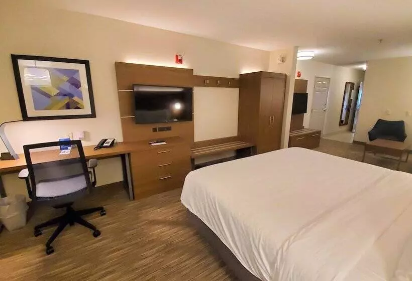 身障者適用スイートルーム, Holiday Inn Express Hotel & Suites Seattle North   Lynnwood, An Ihg