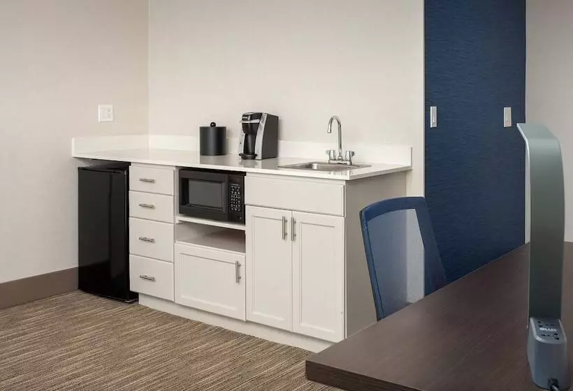 Sviitti, Holiday Inn Express Puyallup, An Ihg