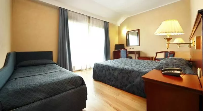 اتاق استاندارد با تخت بزرگ برای معلولان, Holiday Inn Huntsville   Research Park, An Ihg