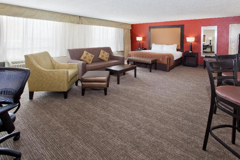 سوئیت با تخت بزرگ, Holiday Inn Shreveport Downtown, An Ihg