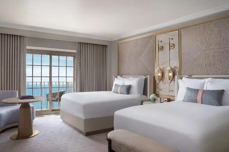 اتاق استاندارد با تخت بزرگ, Hollywood Inn Express North