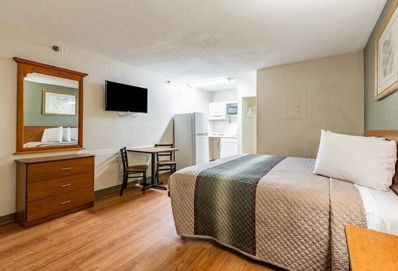 إستوديو قياسى سرير مزدوج, Hometowne Studios By Red Roof Atlanta Ne – Norcross South