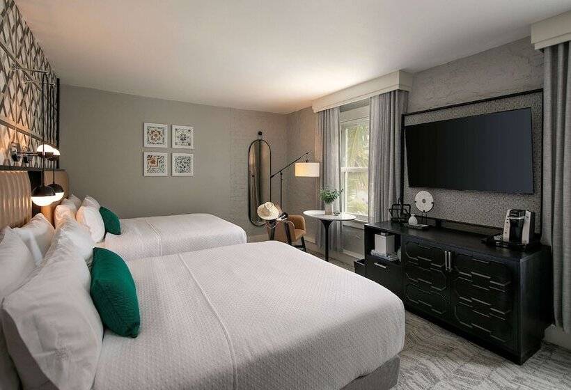 غرفه قياسيه سريرين مزدوجين, Virginia Santa Barbara, Tapestry Collection By Hilton