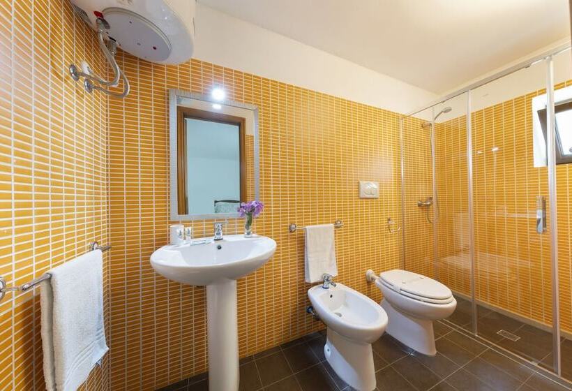 غرفة كومفورت ثلاثية, Masseria Zanzara