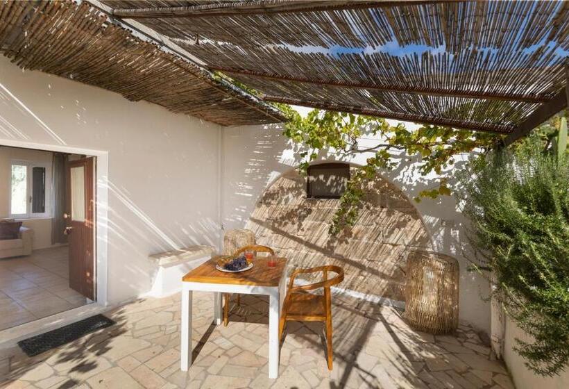 جناح جونيور ديلوكس, Masseria Zanzara