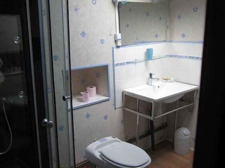 Люкс, Chambres, Table D Hotes Et Gites Les Mesanges