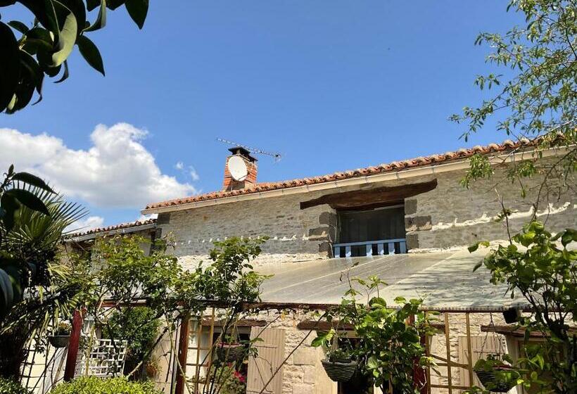 Номер Стандарт Совместная Ванная, Chambres, Table D Hotes Et Gites Les Mesanges