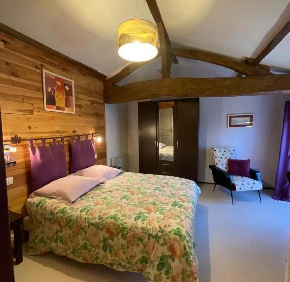 Номер Стандарт, Chambres, Table D Hotes Et Gites Les Mesanges