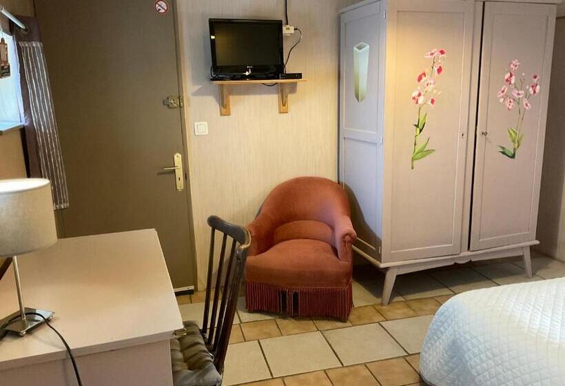 Люкс, Chambres, Table D Hotes Et Gites Les Mesanges