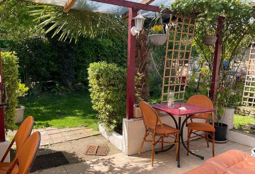 Номер Стандарт, Chambres, Table D Hotes Et Gites Les Mesanges