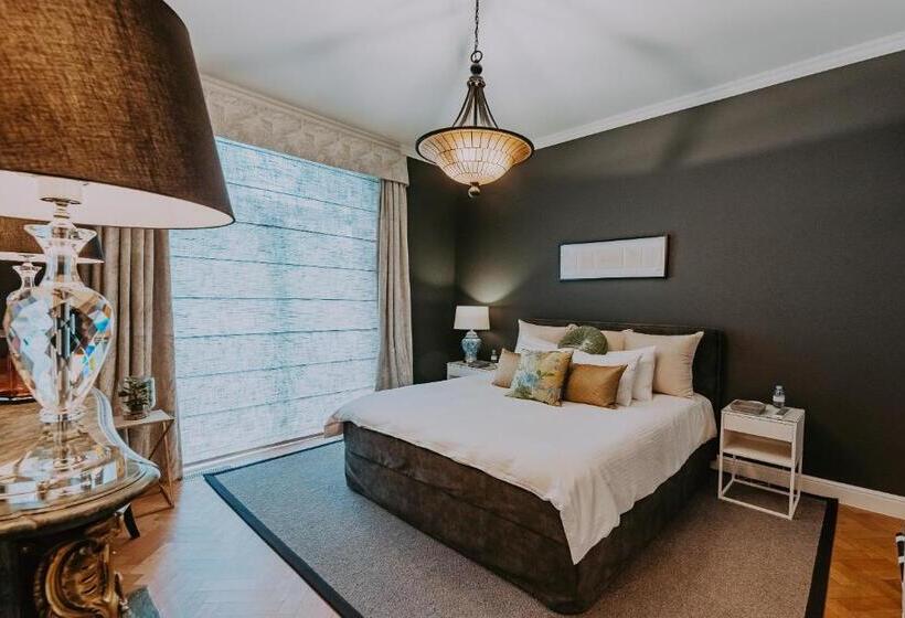 Люкс с Бассейном, Villa Geva