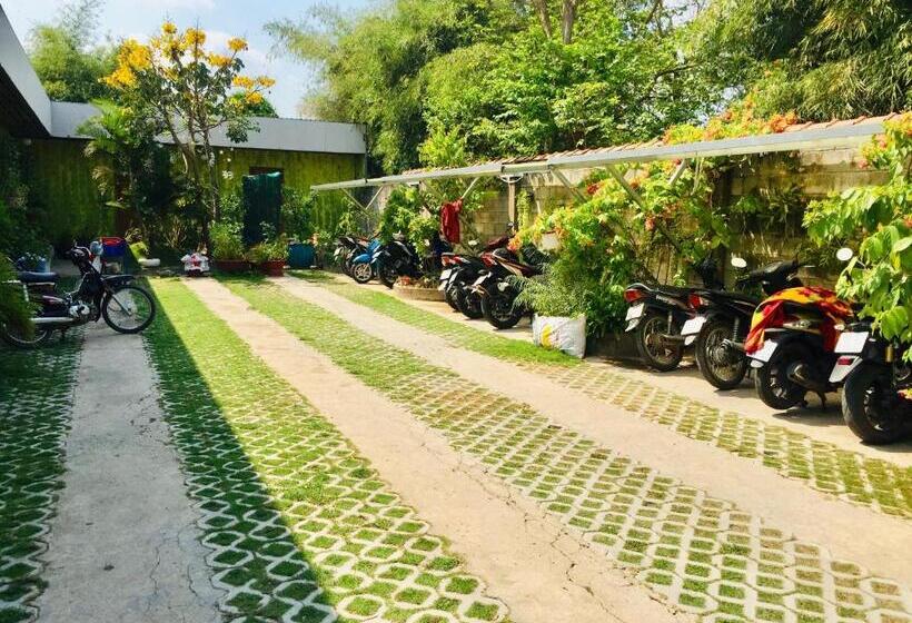 اتاق استاندارد, Khang Bảo Viên