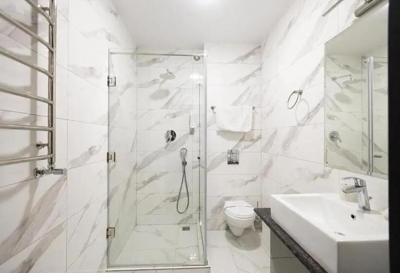 Deluxe Kolmen Hengen Huone, Elena Spa Resort