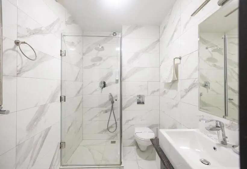 Superior Kolmen Hengen Huone, Elena Spa Resort