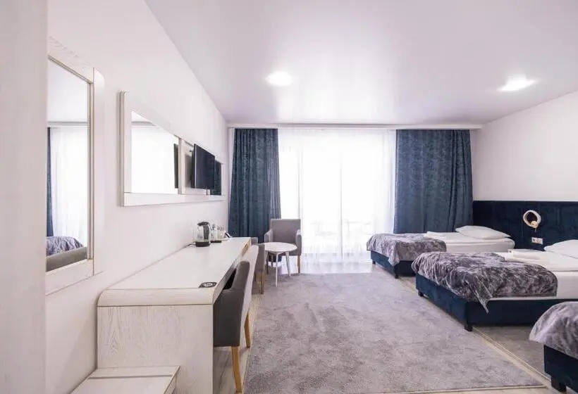 Superior Kolmen Hengen Huone, Elena Spa Resort