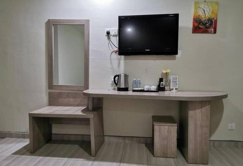 غرفة ديلوكس سرير كينج, Melang Inn