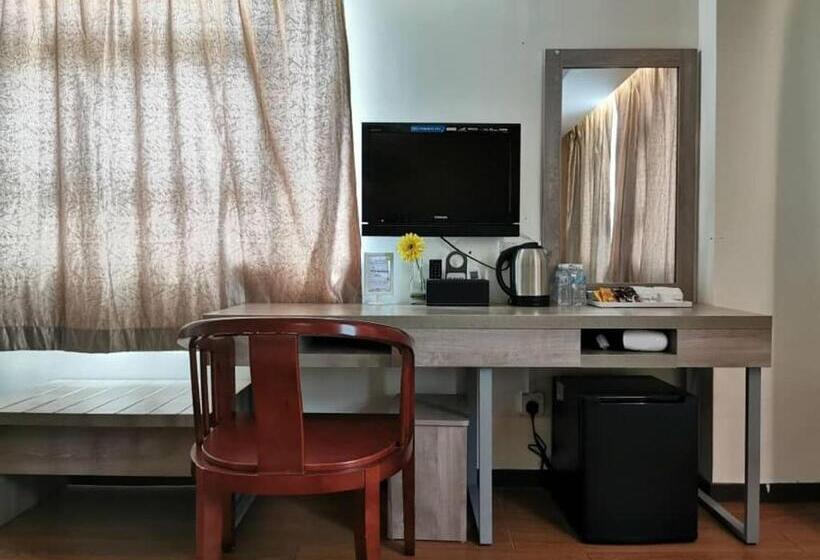 غرفة عائلية, Melang Inn