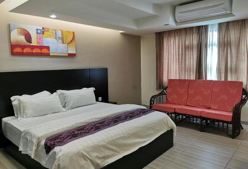 جناح عائلي, Melang Inn