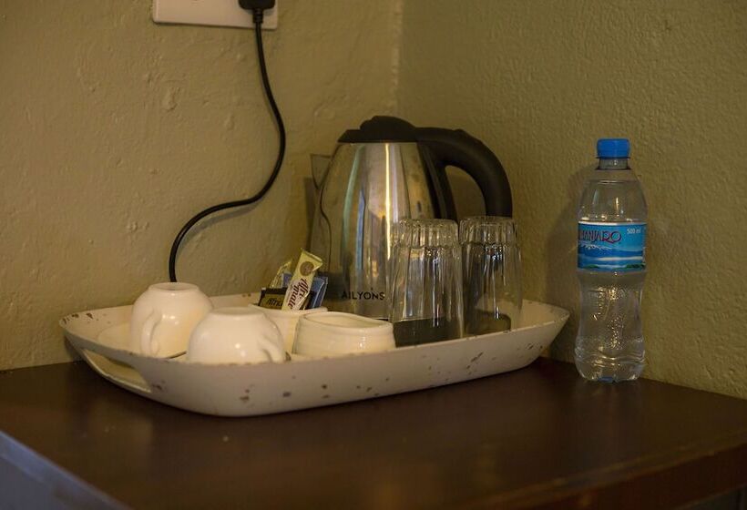 اتاق لوکس یک تخته, Malkia Trees Lodge