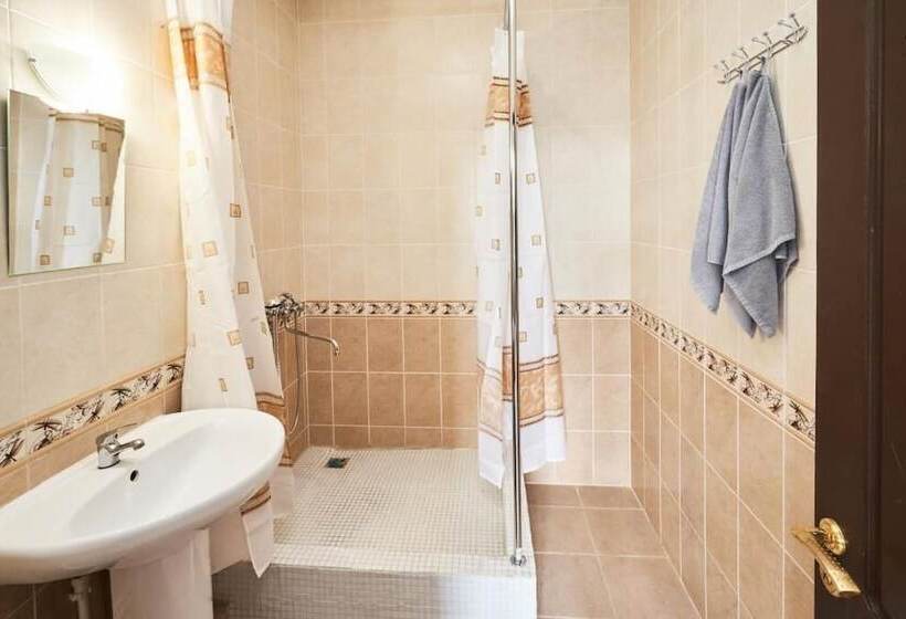 Семейный Номер, La Mari Hotel Sheremetyevo